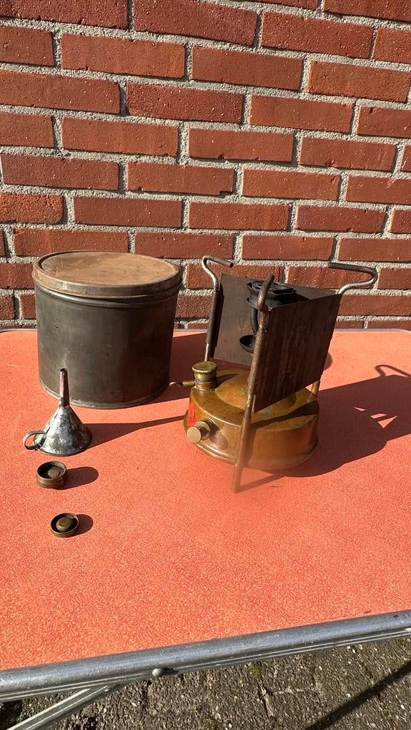 Oude petroleum brander merk Prince nr.81 in bewaar blik, Ophalen of Verzenden, Koper