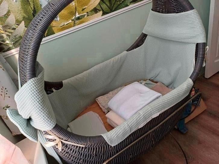 Celine wieg bekleding (zonder wieg), Ophalen, Zo goed als nieuw, Wieg