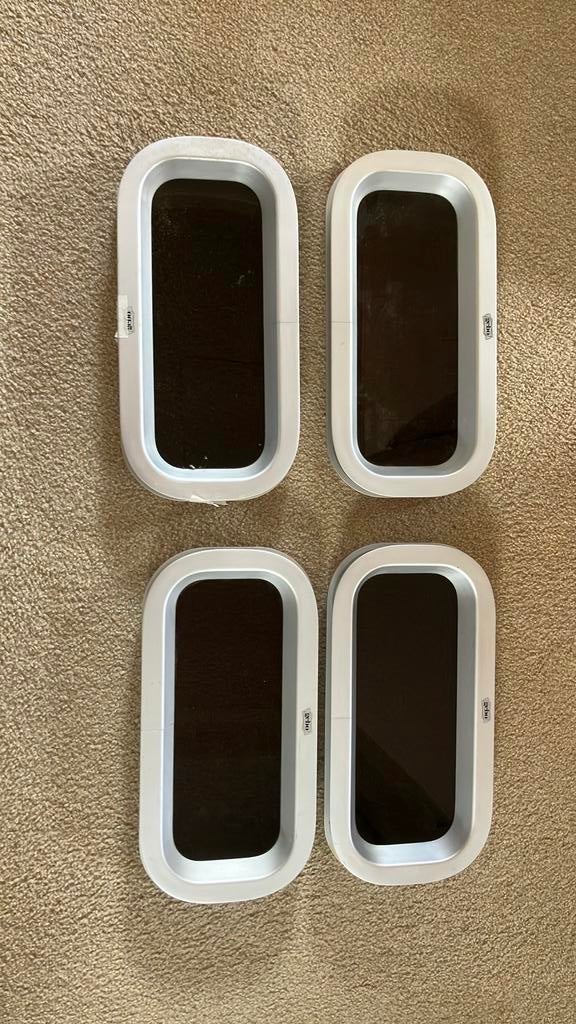 GEBO vaste patrijspoorten 4 stuks, gatmaat 375 x 175mm, Watersport en Boten, Ophalen, Zo goed als nieuw, Overige typen, Zeilboot of Motorboot