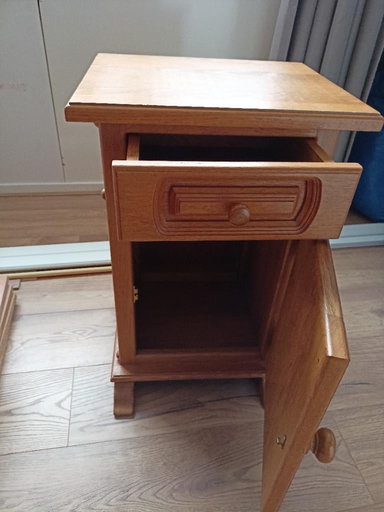 nacht/hal kast, Ophalen, Zo goed als nieuw