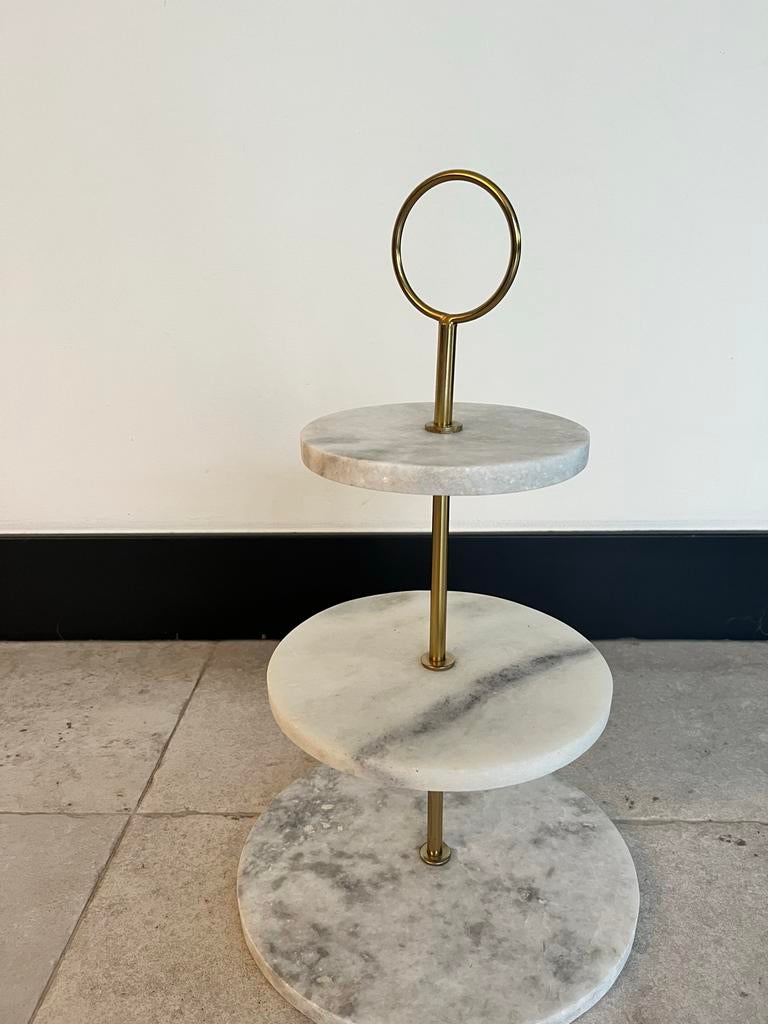 marmeren etagère met 3 lagen en gouden accenten, Huis en Inrichting, Woonaccessoires | Etagères, Ophalen, Zo goed als nieuw