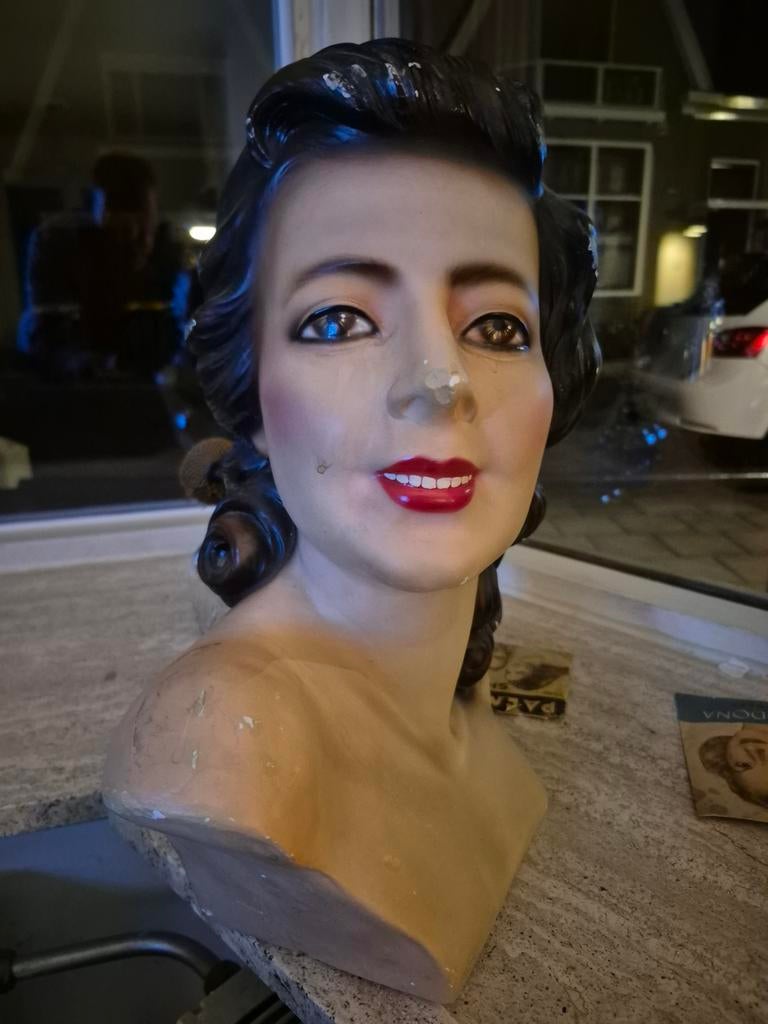 Vintage etalagepop buste - Vrouw met donker haar, Ophalen of Verzenden