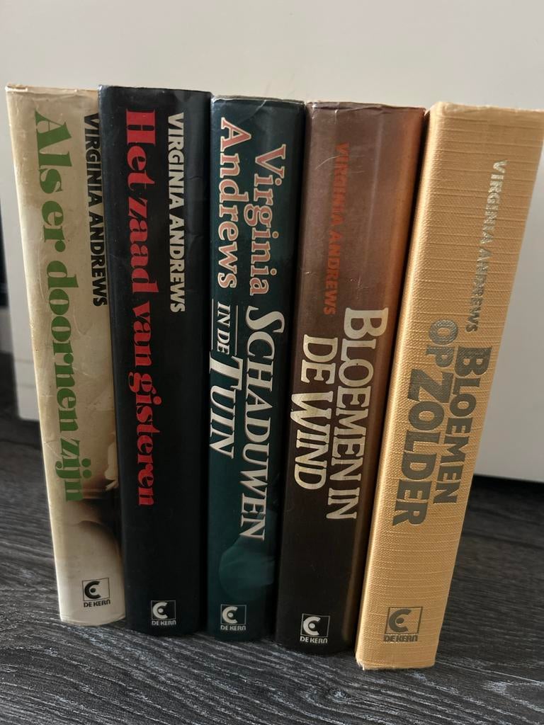 Virginia Andrews boeken set, Boeken, Ophalen of Verzenden, Gelezen, Nederland