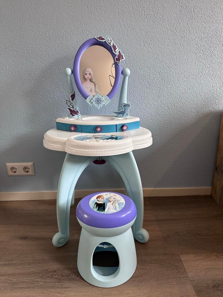 Frozen Kaptafel met kruk, Kinderen en Baby's, Kinderkamer | Tafels en Stoelen, Ophalen, Zo goed als nieuw, Tafel(s) en Stoel(en)