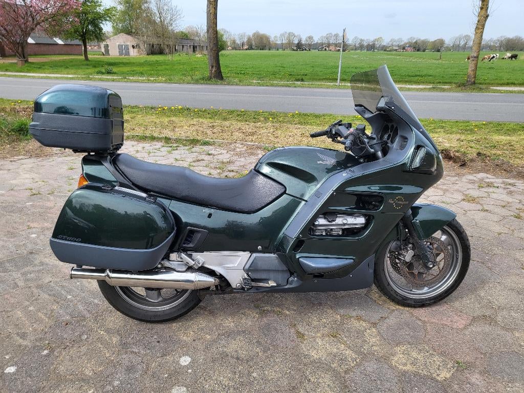 Pan european st1100, Motoren, Motoren | Honda, Cardan-aandrijving, 4 cilinders, Motorrijbewijs A, Gebruikt