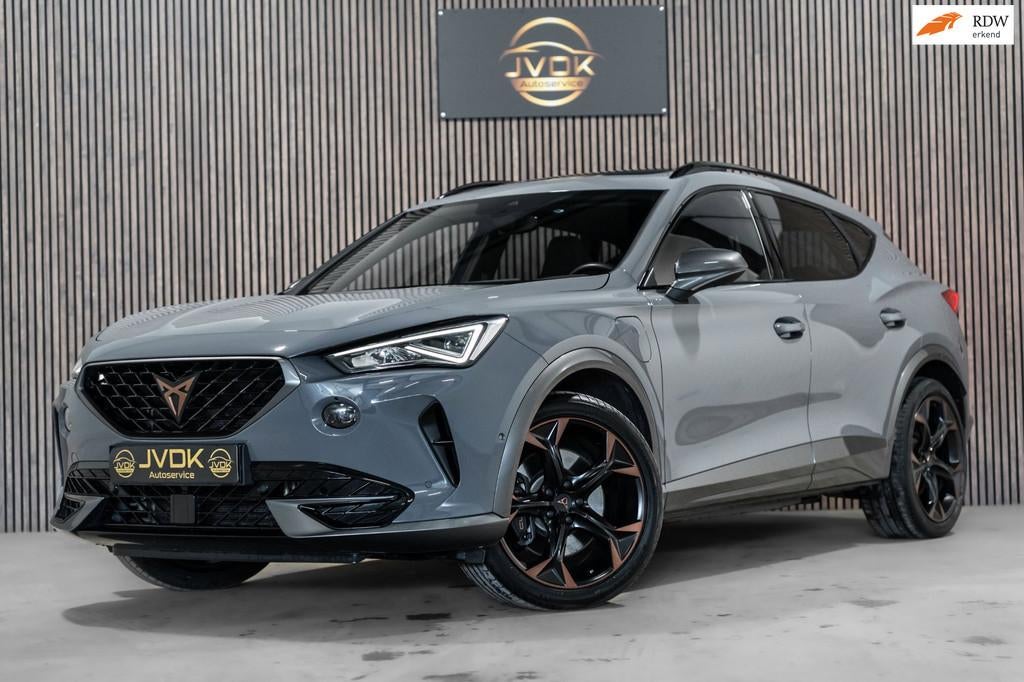 Cupra Formentor 1.4 e-Hybrid VZ Performance Pano PDC CUPRA-M, Auto's, Cupra, 4 cilinders, Hybride Elektrisch/Benzine, SUV of Terreinwagen