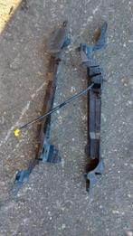 Set kapjes met motorkap stok bij voorschermen Opel Corsa D, Auto diversen, Overige Auto diversen, Ophalen of Verzenden