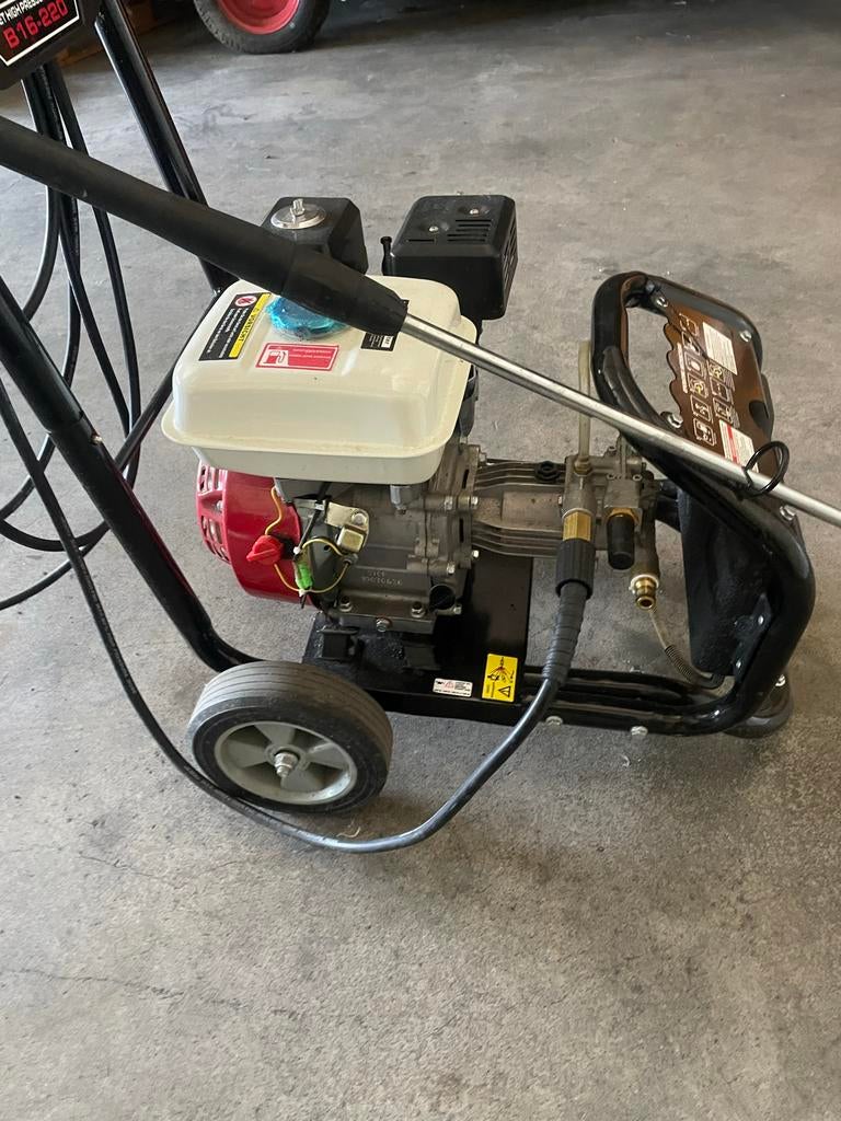 Krachtige Benzine Hogedrukreiniger - Zo goed als nieuw, Tuin en Terras, Ophalen, Zo goed als nieuw, Benzine