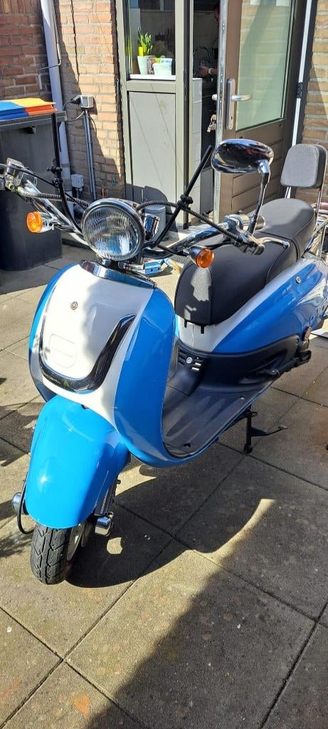 Scooter Fosti 2009, Fietsen en Brommers, Snorfietsen en Snorscooters, Ophalen of Verzenden, Gebruikt, Benzine, Overige merken