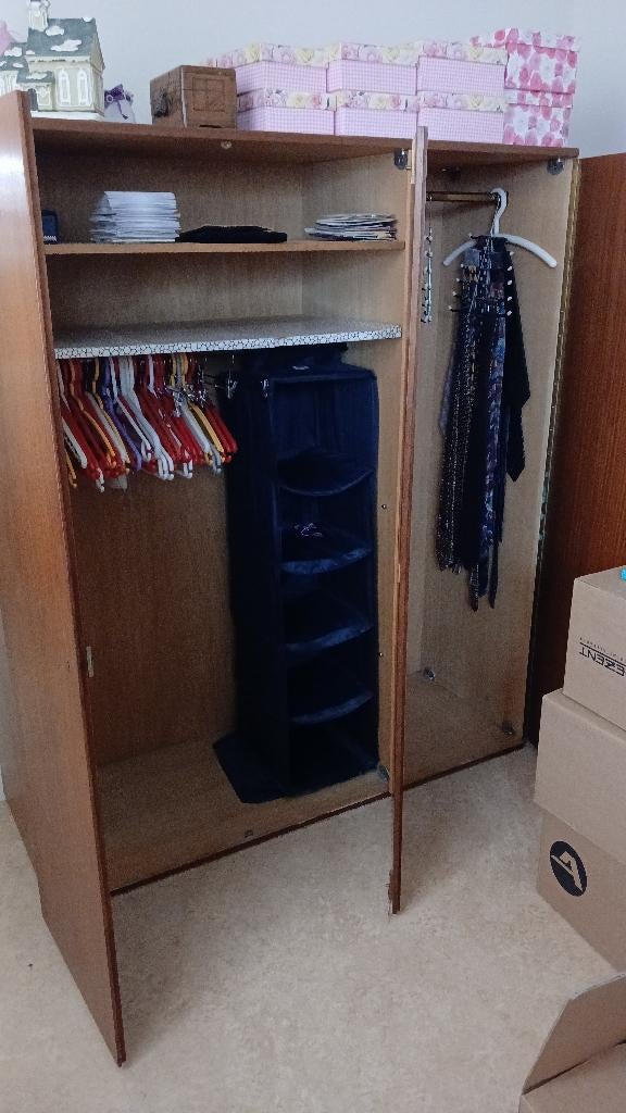 Kast, Ophalen, Met deur(en), Gebruikt, 100 tot 150 cm