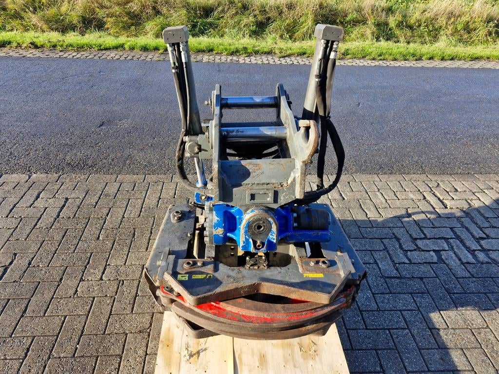 Draaikantelstuk SMP ST15 met gripper, Zakelijke goederen, Machines en Bouw | Kranen en Graafmachines, Ophalen of Verzenden, Graafmachine