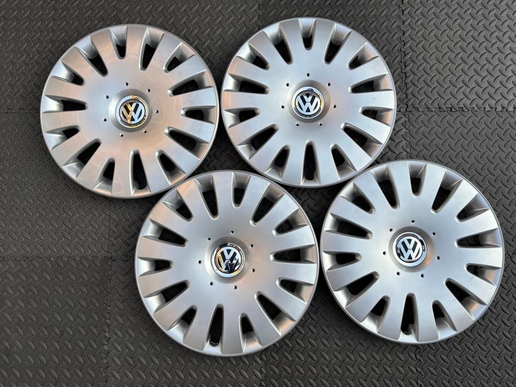 Set orig Volkswagen Golf, Jetta en Caddy wieldoppen 16 inch, Ophalen of Verzenden, Gebruikt