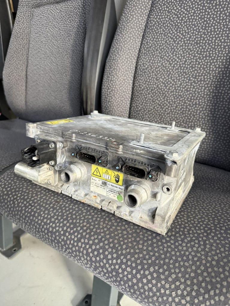 Interne Acculader Mercedes C klasse C350e 274920 A0009001108, Gebruikt, -, Ophalen of Verzenden, -