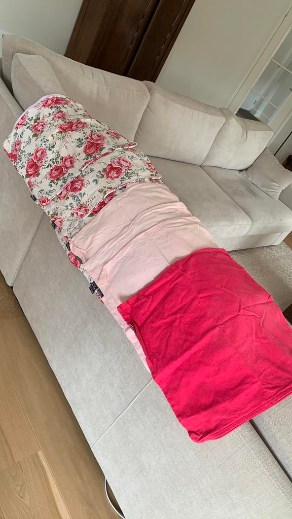 8 kussenhoesjes van MOOD collection, Huis en Inrichting, Woonaccessoires | Kussens, Ophalen of Verzenden, Zo goed als nieuw, Vierkant