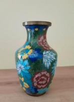 Cloisonne vaasje, 10 cm hoog, Antiek en Kunst, Antiek | Vazen, Ophalen of Verzenden