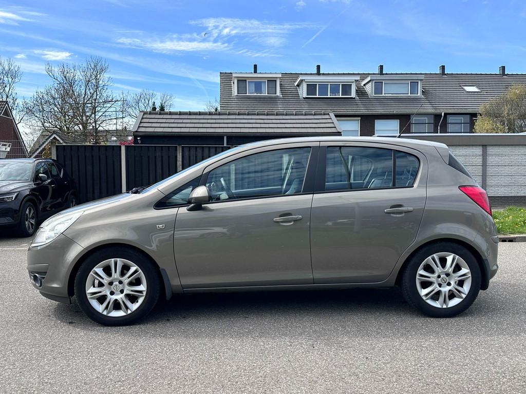 Opel Corsa 1.4-16V Cosmo 1e Eigenaar*Cruise*Clima*Trekhaak*N, Voorwielaandrijving, Euro 5, Gebruikt, 1398 cc