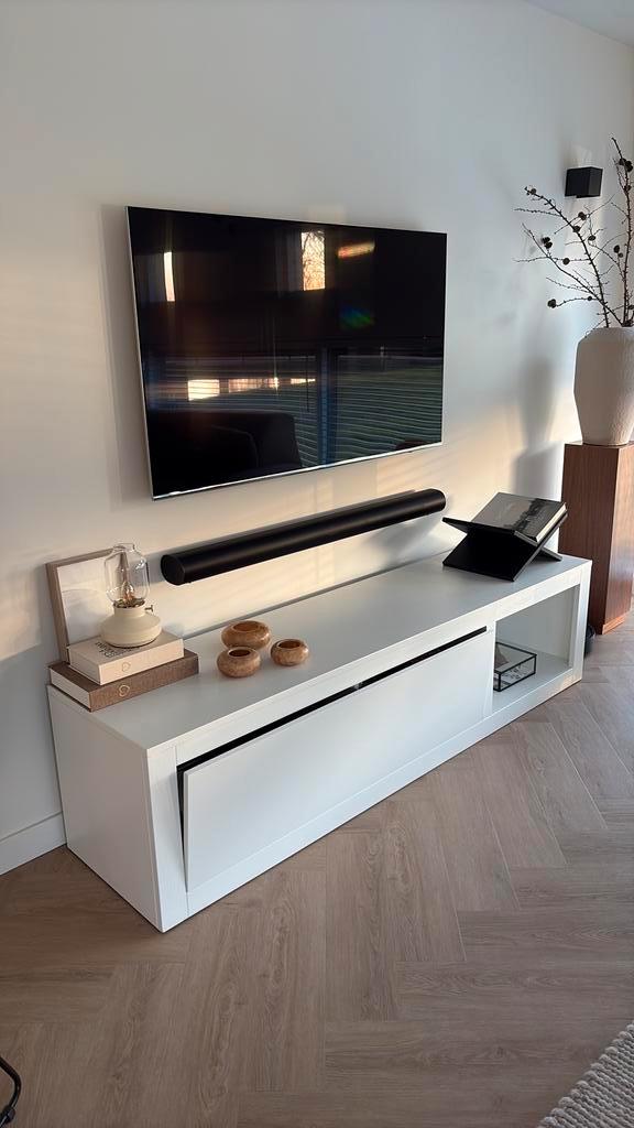 Televisie meubel  van eikenhout van House of Mayflower, Huis en Inrichting, Kasten | Televisiemeubels, Zo goed als nieuw, Minder dan 100 cm