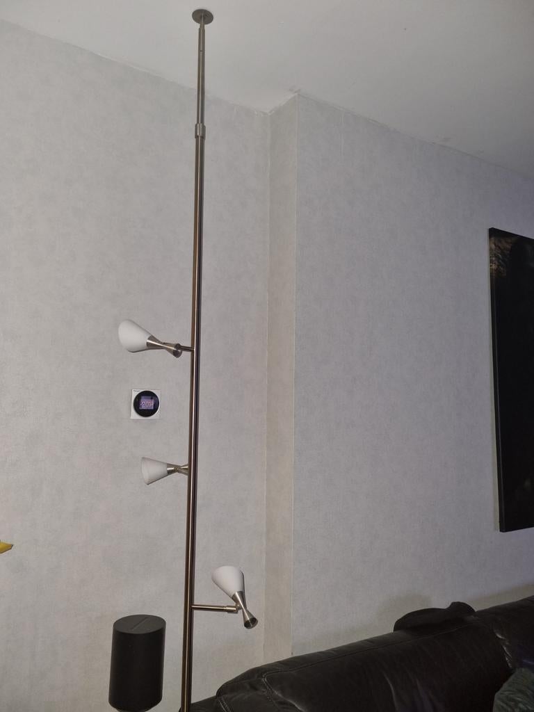 2x Staanlampen tot plafond zonder boren, Gebruikt, 200 cm of meer, Ophalen of Verzenden, Metaal