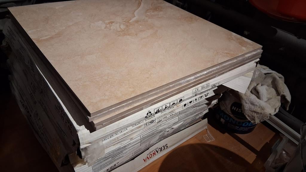 Beige tegels, Seranova, 60x60 cm, Doe-het-zelf en Verbouw, Tegels, Ophalen