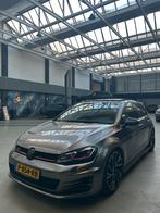 VOLKSWAGEN GOLF 7 GTI TSI PANO KEYLESS, Automaat, 1984 cc, Zwart, 75 €/maand