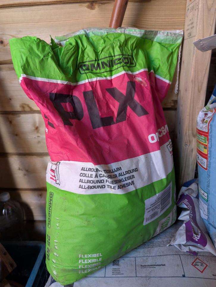 Geopende zak mnicol PLX tegellijm, Doe-het-zelf en Verbouw, Tegels, Nieuw, Overige typen, Overige materialen, Minder dan 20 cm