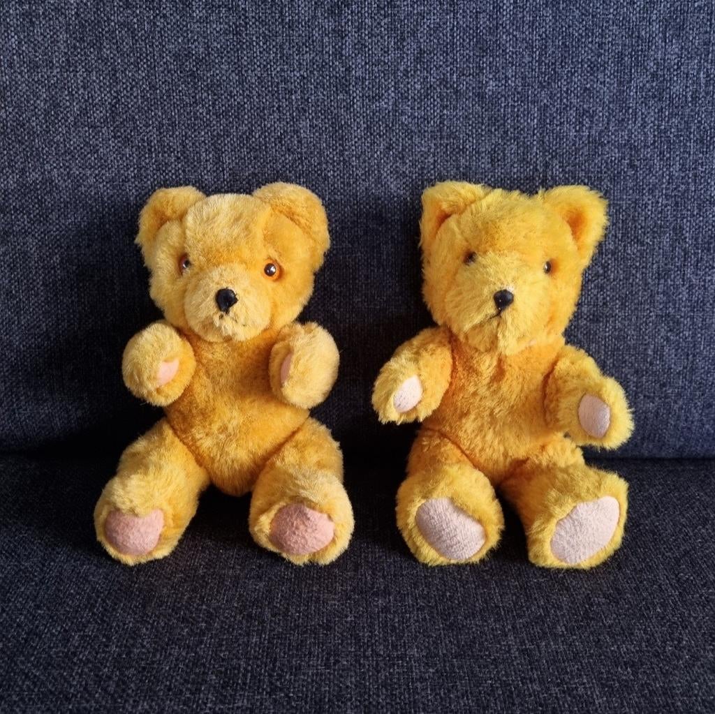 Twee vintage gele teddyberen teddybeer beer knuffel, Ophalen of Verzenden, Beer