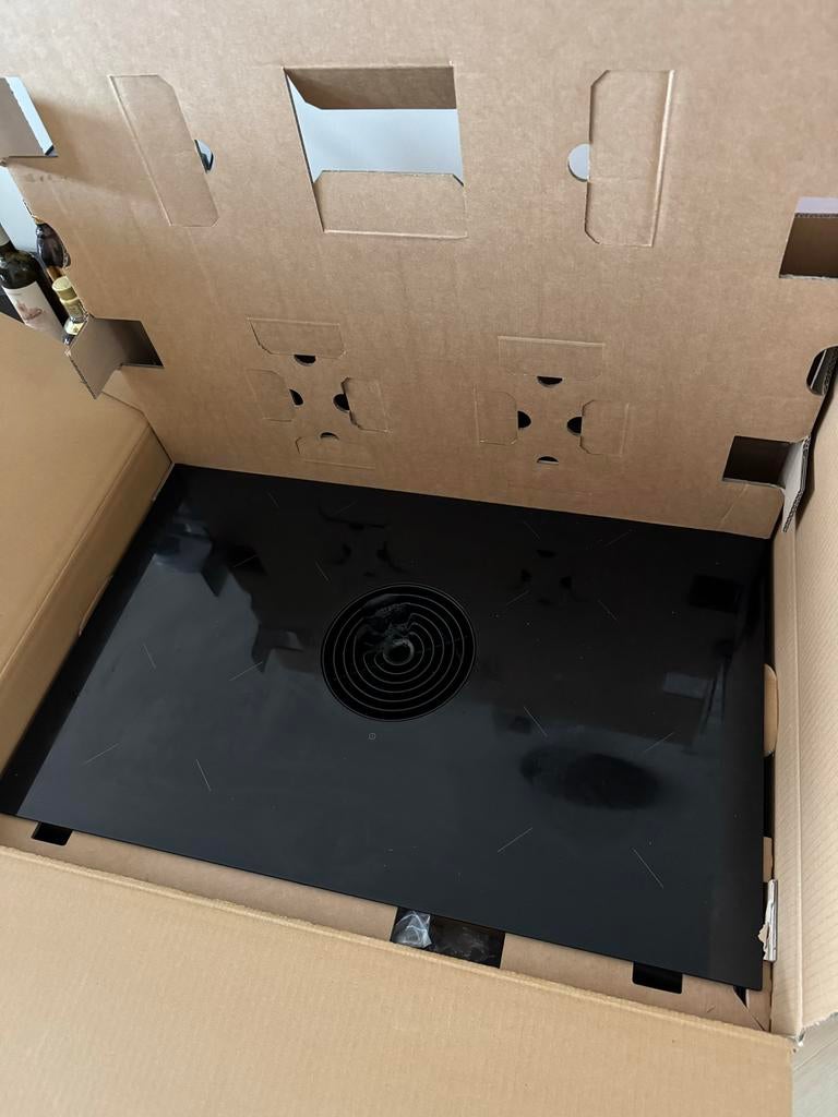 Bora kookplaat met afzuiging - kapje beschadigd, Witgoed en Apparatuur, Kookplaten, Ophalen, 4 kookzones, Zo goed als nieuw, Inbouw