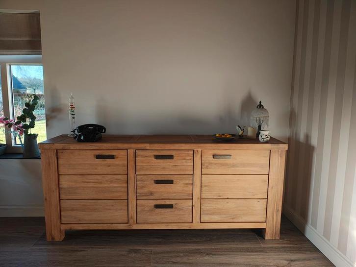 Dressoir robuust massief hout landelijk tijdloos, Huis en Inrichting, Kasten | Dressoirs, Gebruikt, 150 tot 200 cm, 25 tot 50 cm