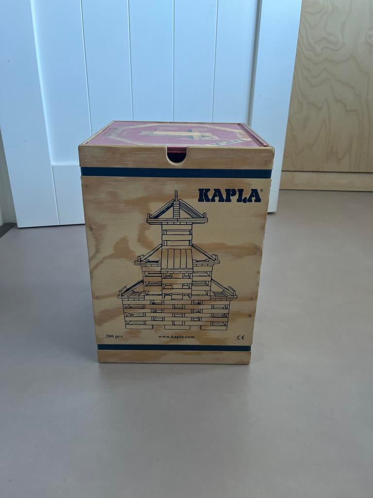 Kapla bouwplankjes - 280 stuks in houten kist, Ophalen, Zo goed als nieuw, Overige merken
