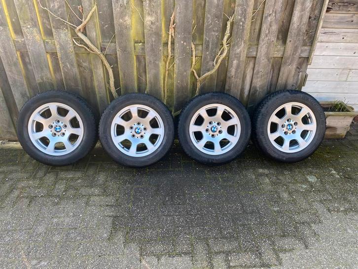 BMW velgen met winterbanden 225/55 R16, Auto-onderdelen, Banden en Velgen, Banden en Velgen, Winterbanden, 16 inch, 225 mm, Gebruikt