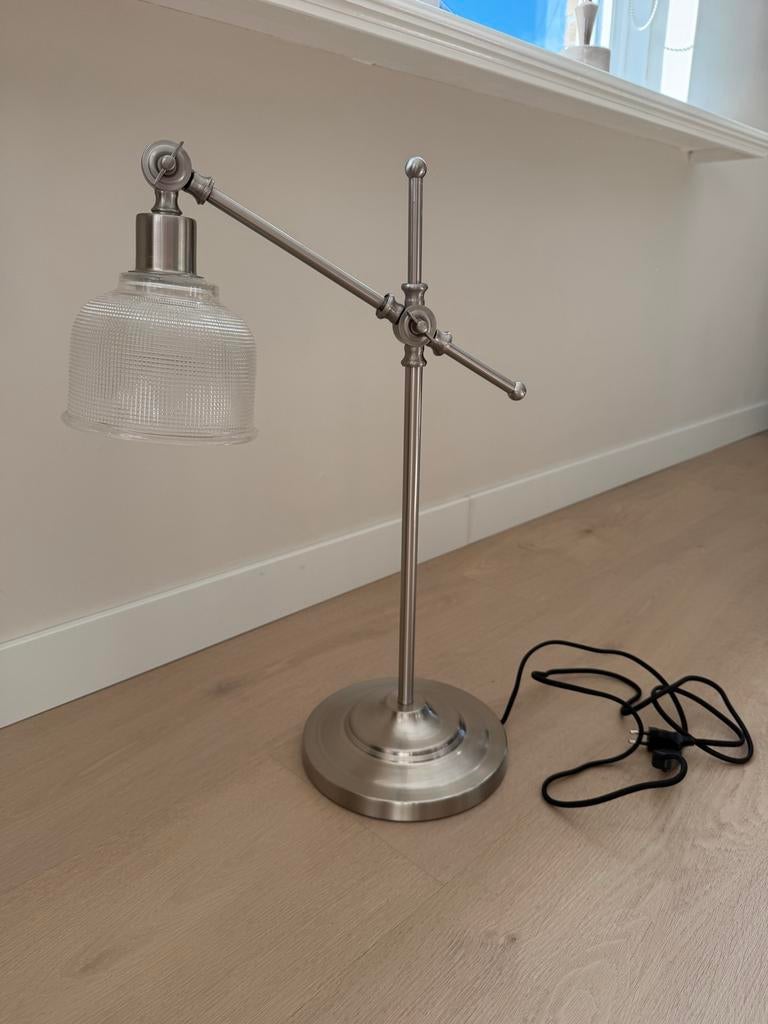 2x Rivièra Maison Sevilla bureaulampen - Zo goed als nieuw, Huis en Inrichting, Lampen | Tafellampen, Ophalen, Zo goed als nieuw