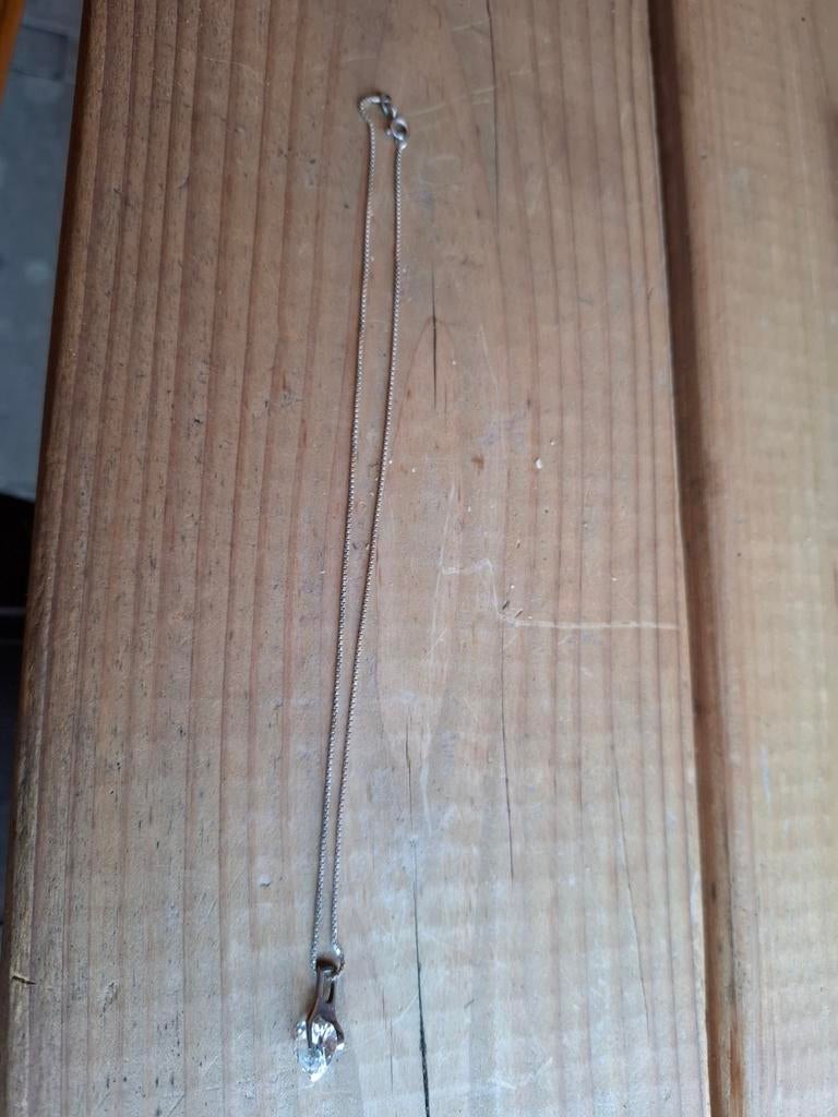 Zilveren ketting met hanger en zilveren ring, Ophalen, Gebruikt, Met edelsteen, Zilver