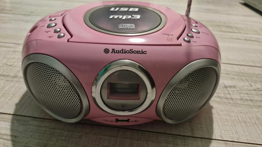 Audiosonic roze radio/CD-speler met USB en MP3, Ophalen of Verzenden, Gebruikt, Radio, Met cd-speler