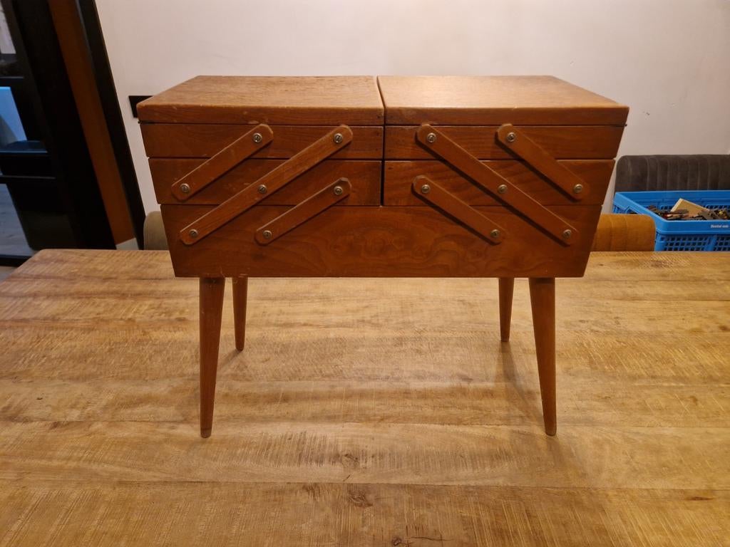 Naaigarnituren kist, Ophalen, Minder dan 45 cm