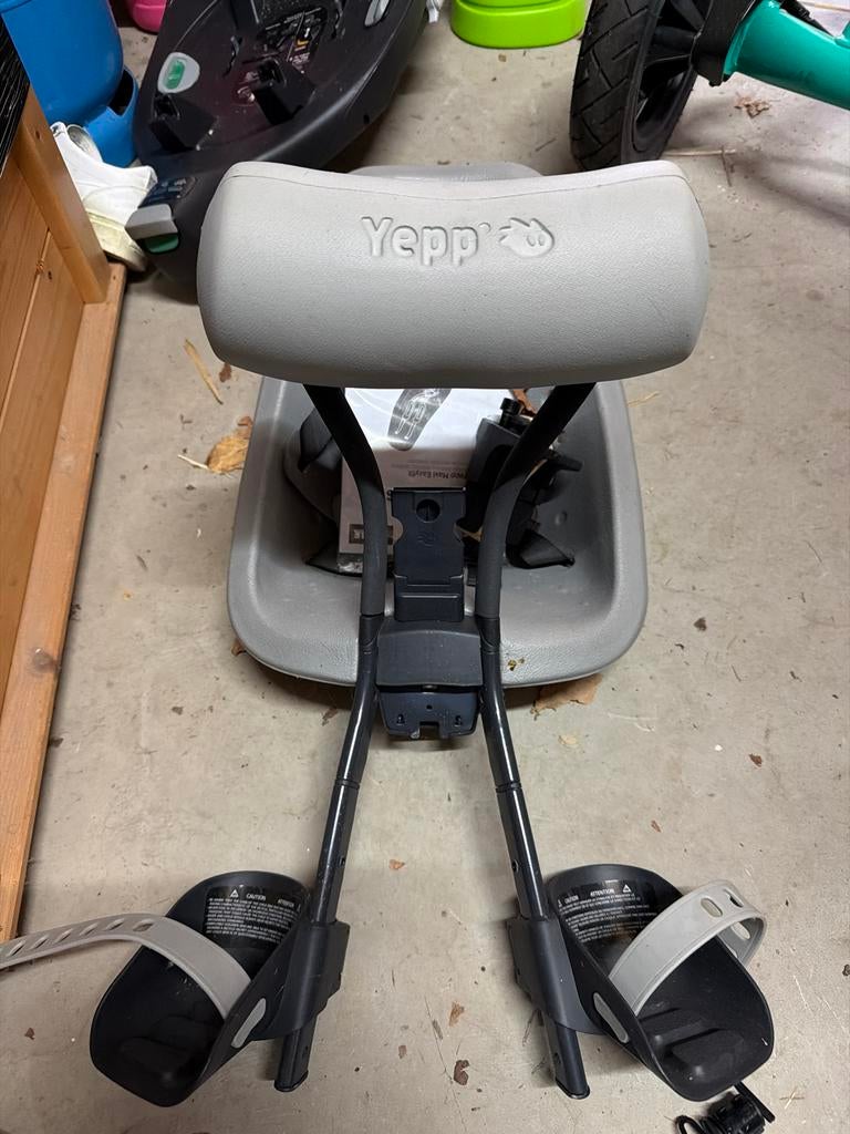 Thule Yepp fietszitje (stuur montage) met windscherm, Ophalen, Voorzitje, 0 t/m 13 kg, Gebruikt