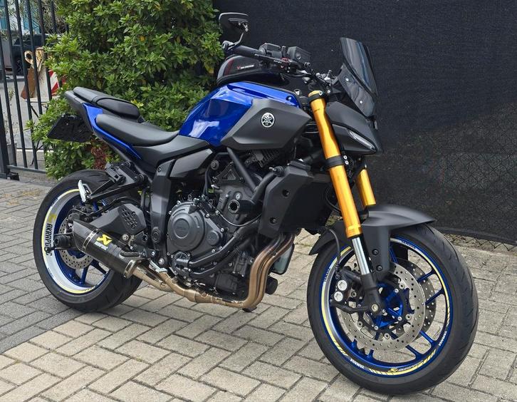 Dikke MT07- 1800km - 2025 - Bomvol - Garantie - Akra, Motoren, Motoren | Yamaha, Particulier, Naked bike, Ophalen