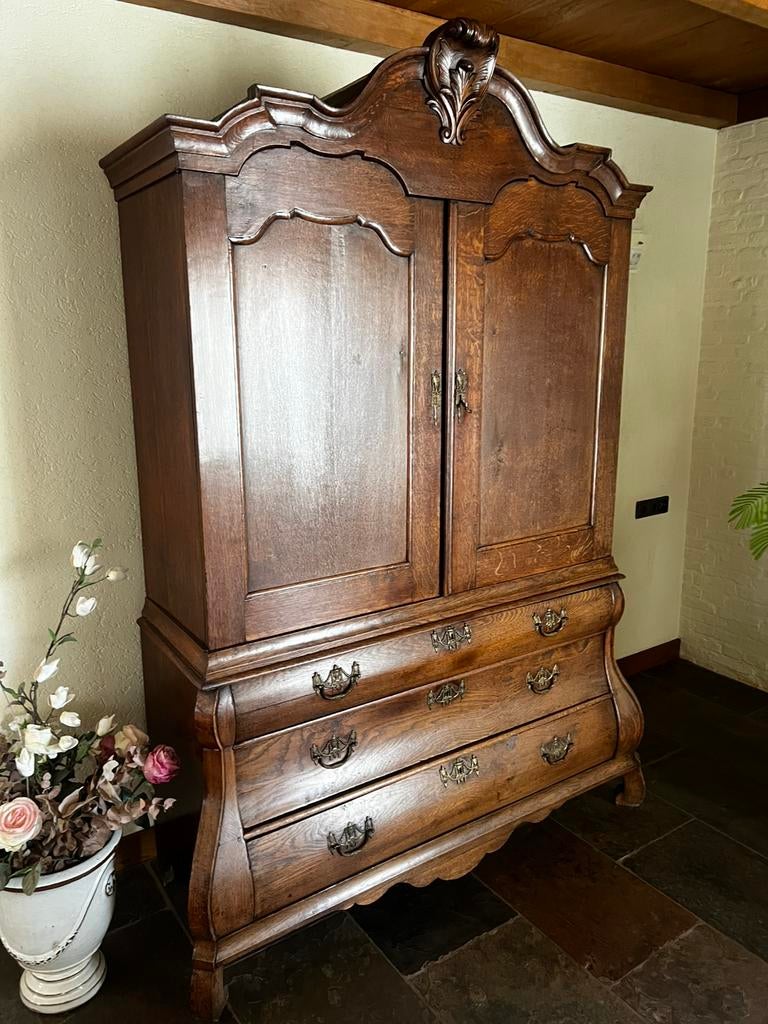 Antieke Eiken Barok Kast met Lades, Antiek en Kunst, Antiek | Meubels | Kasten, Ophalen of Verzenden