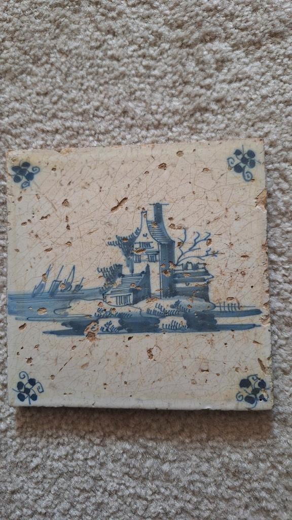 Antieke Delfts Blauwe Tegel met Landschap, Antiek en Kunst, Antiek | Wandborden en Tegels, Ophalen of Verzenden