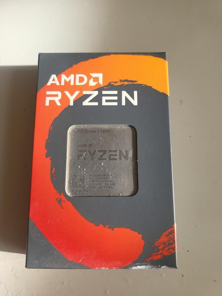 RYZEN 3 3200G, Computers en Software, Processors, Ophalen of Verzenden, 3 tot 4 Ghz