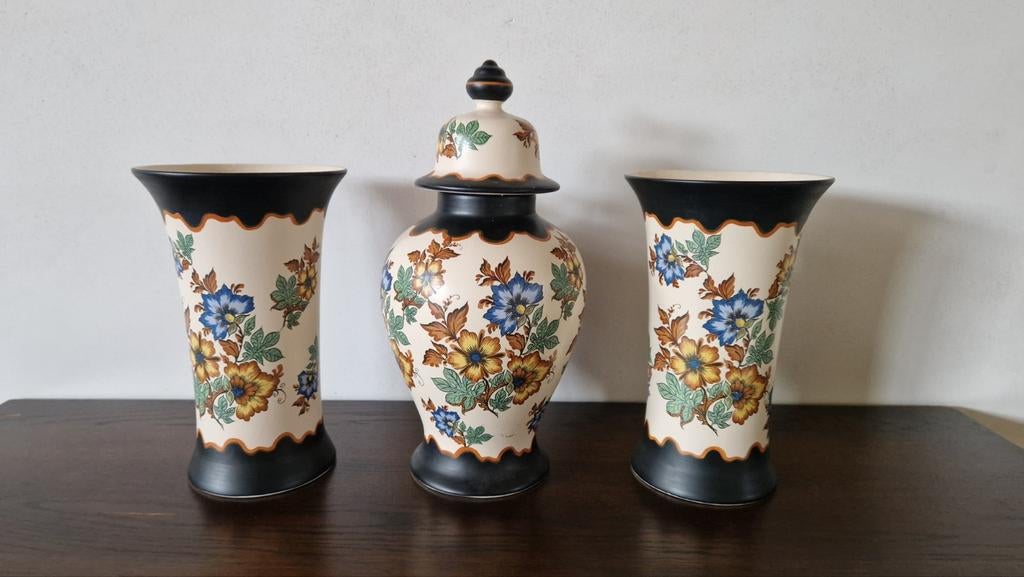 Vazen Set - Handgeschilderd, Overige kleuren, Aardewerk of Porselein, Ophalen of Verzenden, Zo goed als nieuw
