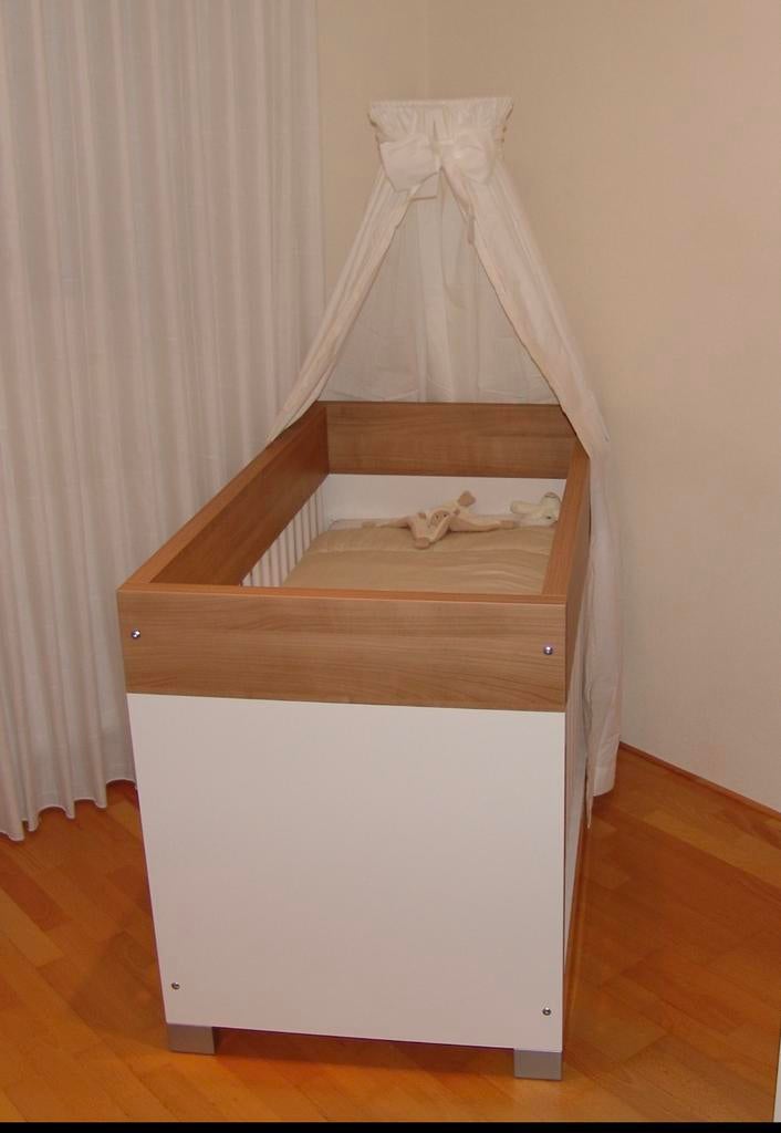 Babybed, Ophalen, Zo goed als nieuw, Jongetje of Meisje