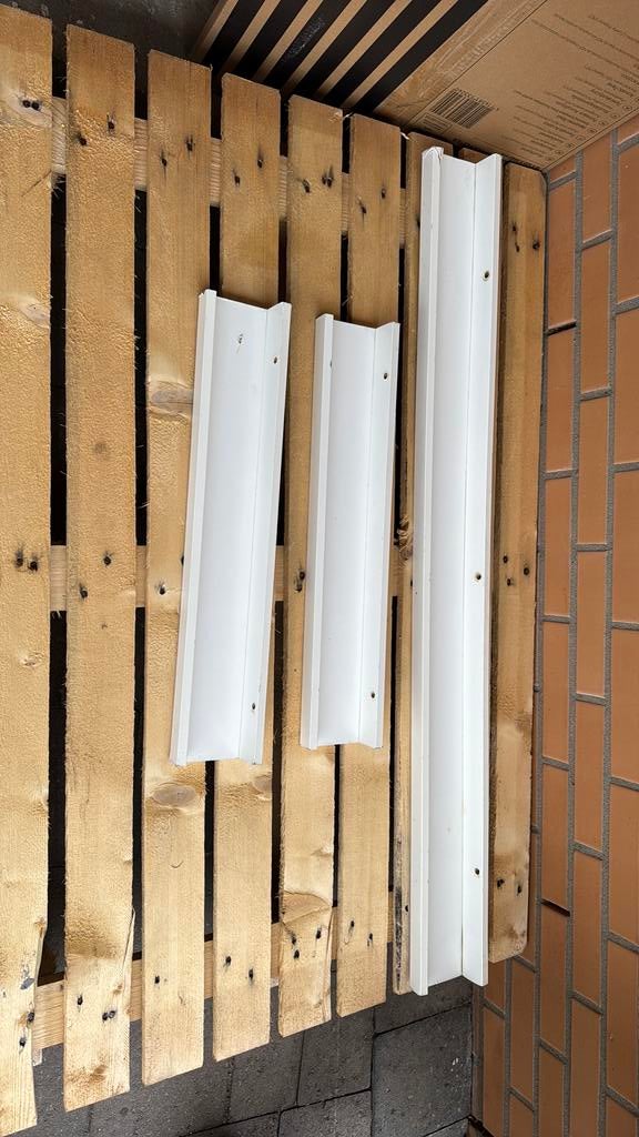 Ikea ribba 3 stuks gratis afhalen, Doe-het-zelf en Verbouw, Hout en Planken, Ophalen, Minder dan 25 mm, Zo goed als nieuw, Minder dan 200 cm