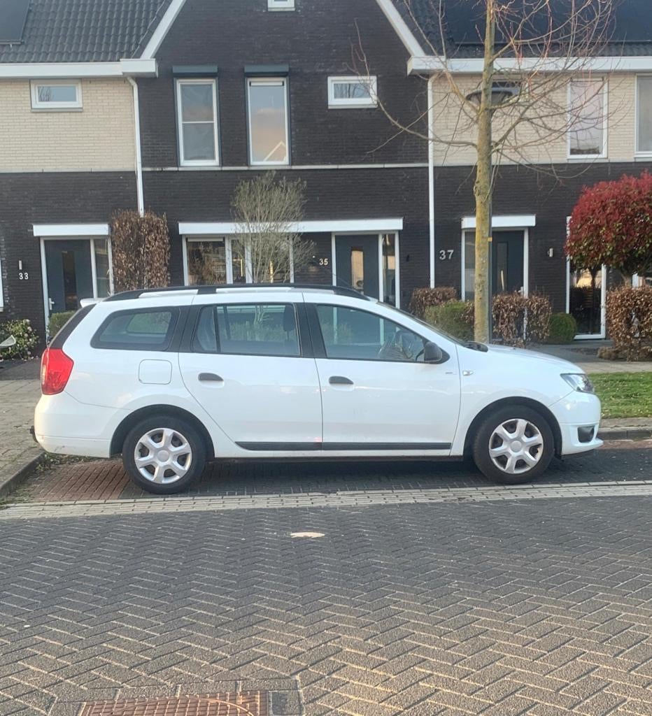 Dacia Logan MCV 0.9 TCe S, km-stand 84.539, Auto's, Dacia, Voorwielaandrijving, 898 cc, Stof, 40 €/maand