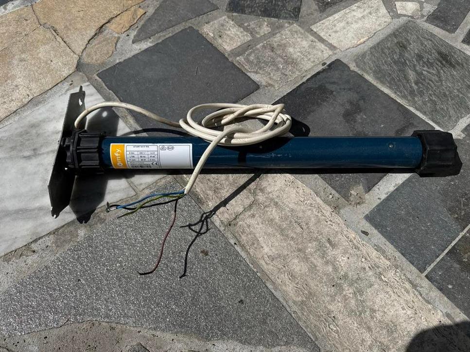 Somfy rolluik motor LT50 6Nm 230V - Werkend gedemonteerd, Doe-het-zelf en Verbouw, Rolluiken, Ophalen of Verzenden, Gebruikt, Elektrische bediening