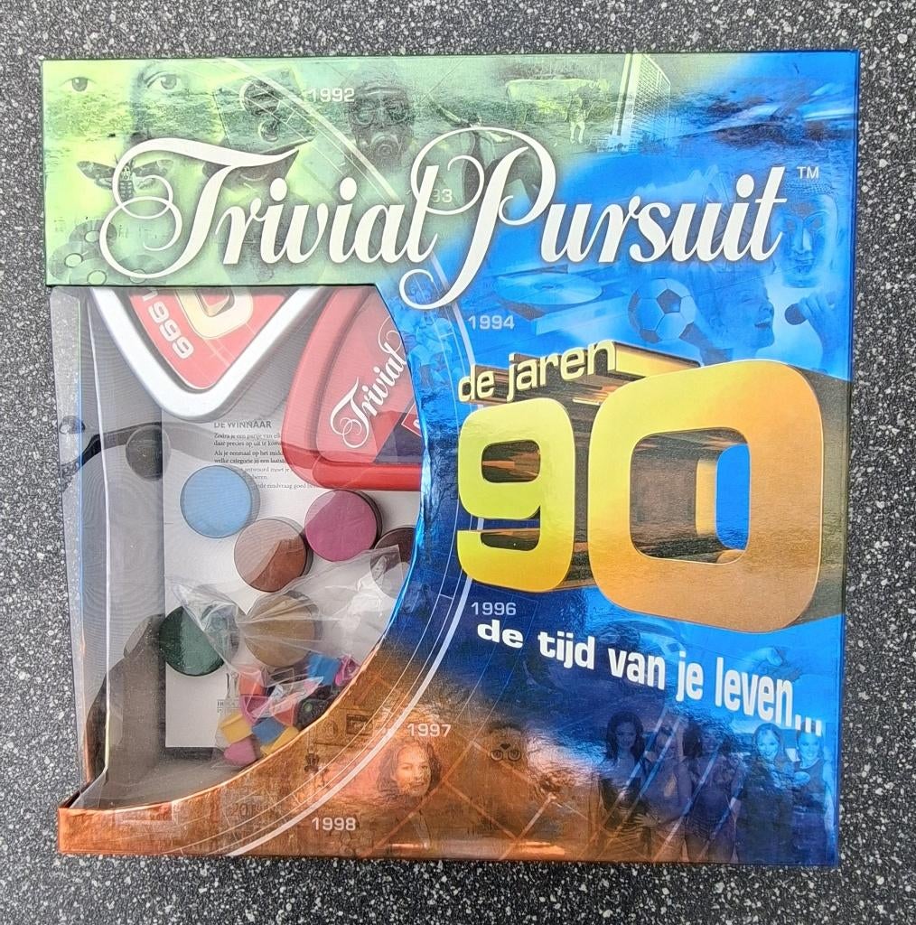 Trivial Pursuit De jaren 90, Vijf spelers of meer, Ophalen of Verzenden, Zo goed als nieuw, Hasbro