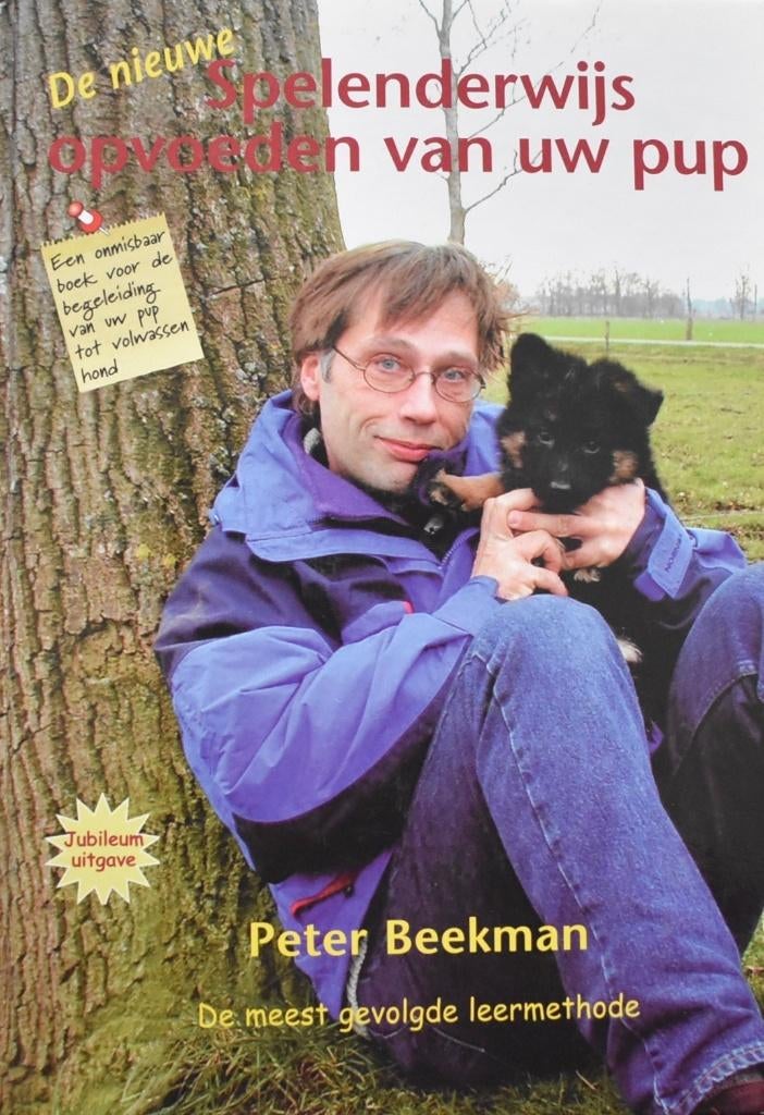 Peter Beekman: De nieuwe spelenderwijs opvoeden van uw pup, Ophalen of Verzenden, Zo goed als nieuw, Honden