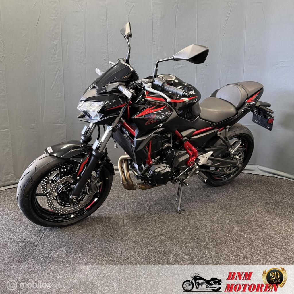 Kawasaki Z650, 649 cc, Bedrijf, Meer dan 35 kW, Toermotor