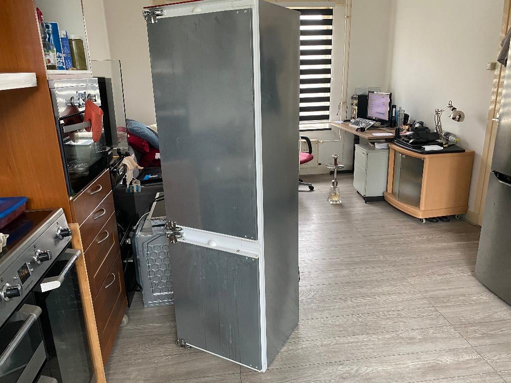 BOSCH inbouw koelkast , hoogte : 177 cm ......., Witgoed en Apparatuur, Koelkasten en IJskasten, Ophalen, 200 liter of meer, Met aparte vriezer