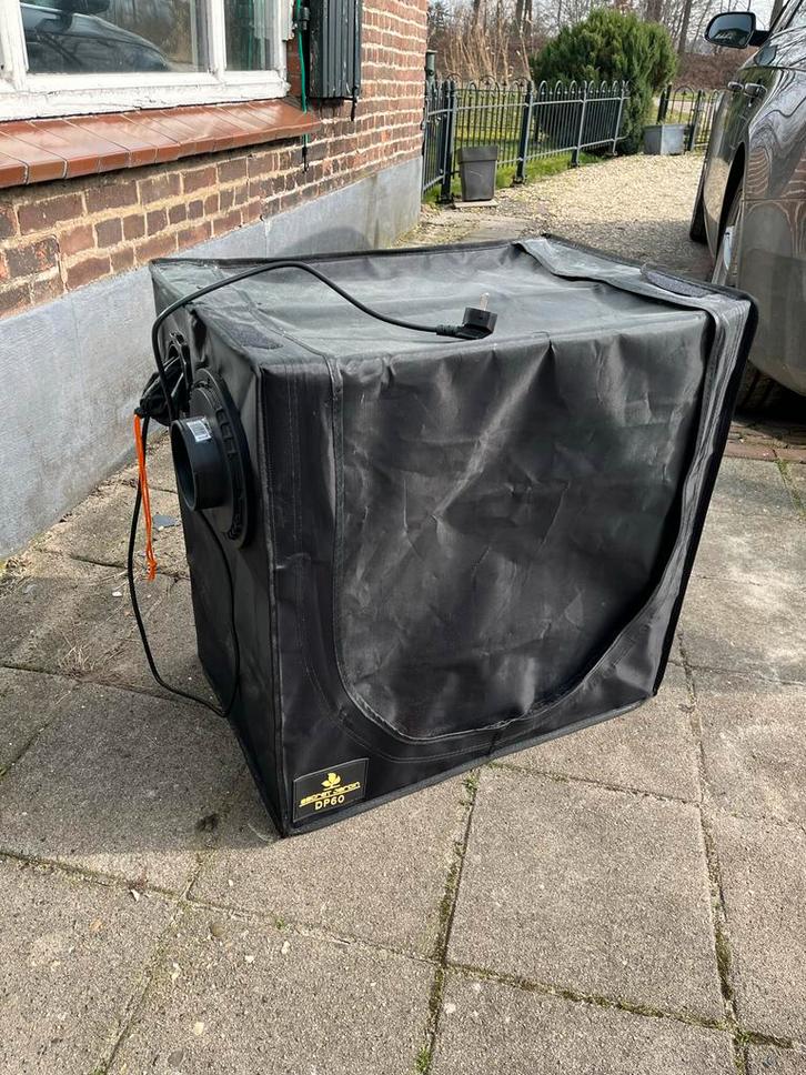 Kweektent met Niello LED kweeklamp, Tuin en Terras, Kweekspullen, Zo goed als nieuw, Kweektent, Ophalen of Verzenden