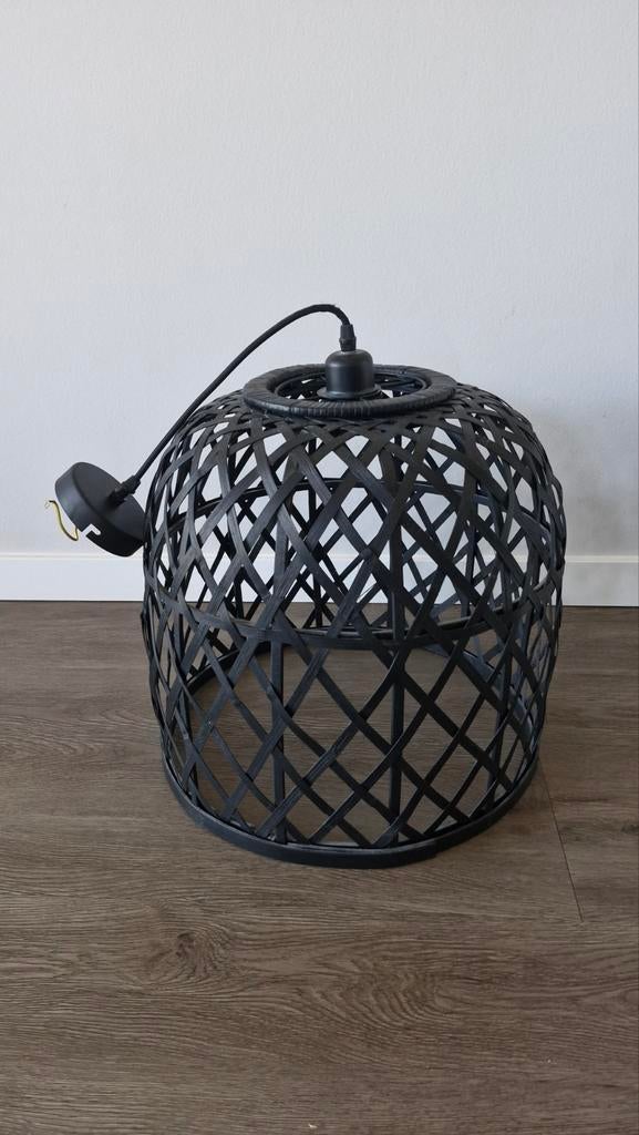 Zwarte hanglamp diameter 40 cm, Huis en Inrichting, Lampen | Hanglampen, Modern landelijk, Ophalen of Verzenden, Zo goed als nieuw